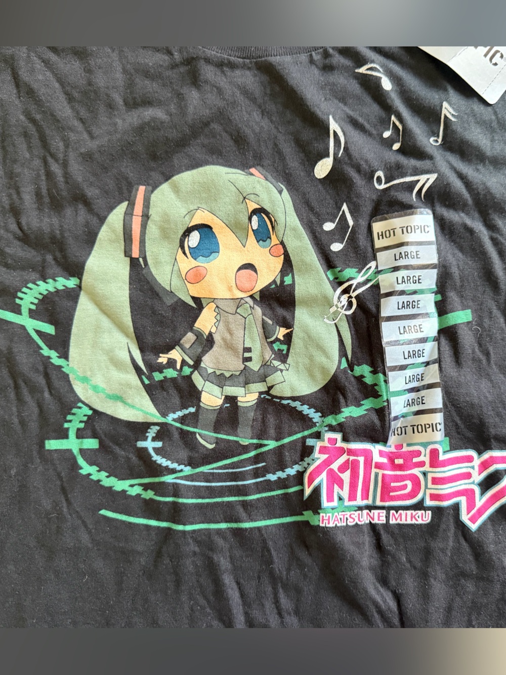 Hatsune Miku Hot Topic NWT Chibi Kawaii Graphic Tee